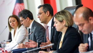 CHP’de MYK toplandı: İzmir düğümü çözülüyor