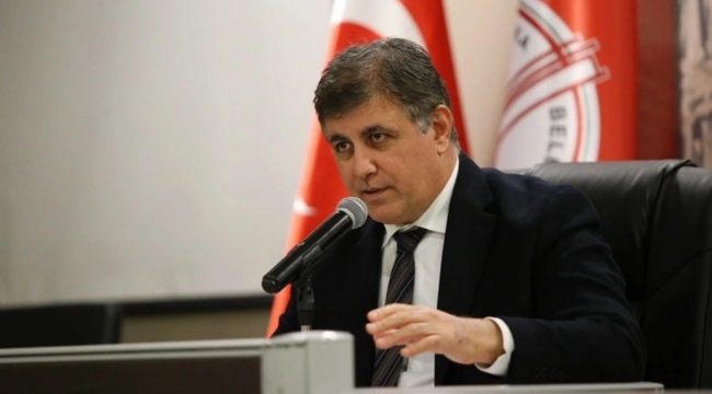 Fonlanan Kişiler Cemil Tugay'a Saldırıyor