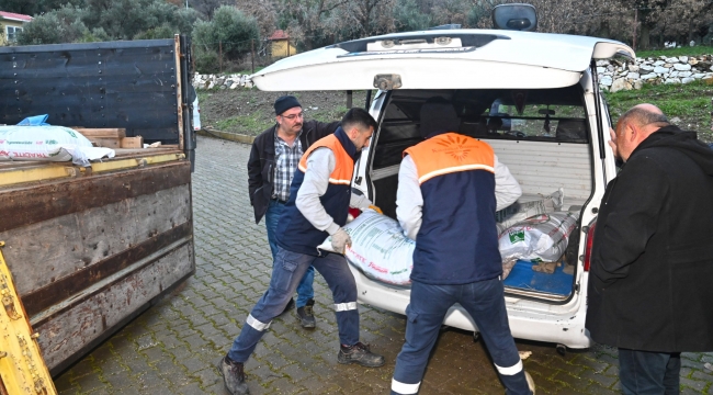 Karabağlar Belediyesi'nden üreticiye kesintisiz destek