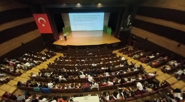Karşıyaka'da iklim krizine karşı çocuk sempozyumu