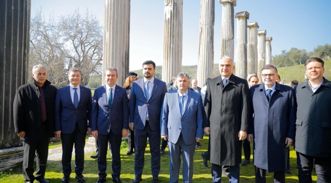 Bakan Ersoy'dan Bergama'ya 1 milyar TL müjdesi