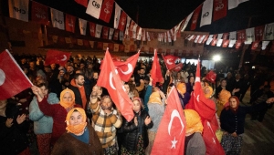 Başkan Kırgöz, 1200 araçlı konvoyla Deliktaş’ta seçim startını verdi.