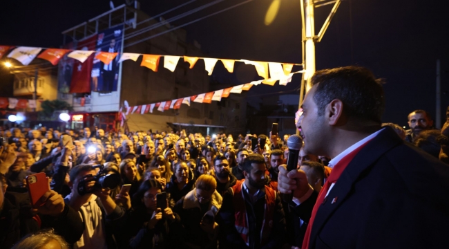 Doğduğu mahallede miting gibi buluşma