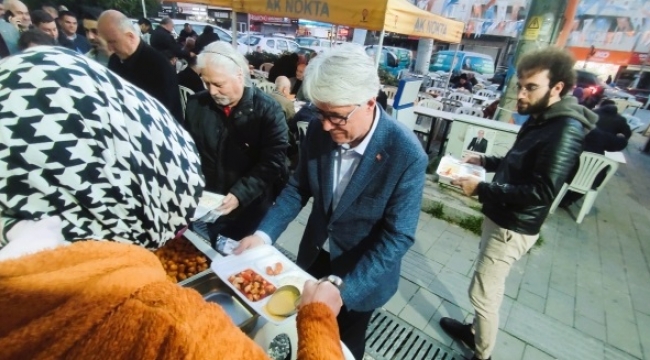 AK Parti Buca İftirana Yüzlerce Kişi Katıldı