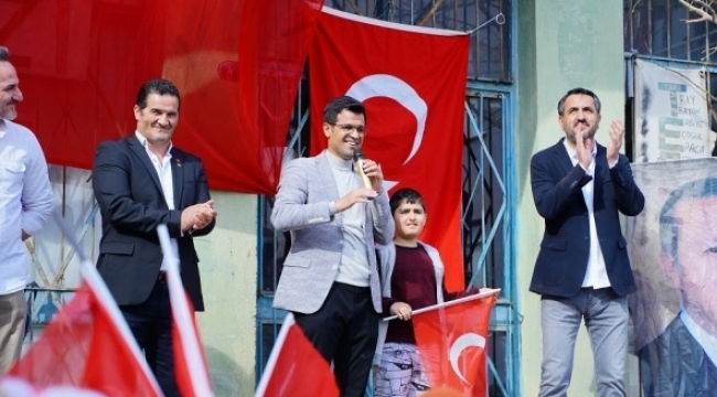 Bayraklı, Başkan Adayı Kırkpınar'ı bağrına bastı