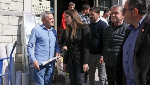 Lal Denizli: Esnafımızın sıkıntılarını dinlemek ve onların yanında olmak bizim için önemlidir