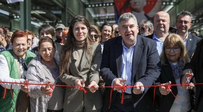 Lal Denizli ve Ekrem Oran Çiftlikköy Pazaryeri’ni birlikte açtılar