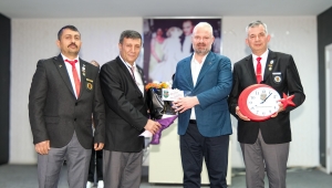 Menemen'de ilk iftar Şehit aileleri ve gazilerle 