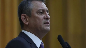 Özel'den sert tepki: 'Acizliğiniz ve çaresizliğiniz ortada'