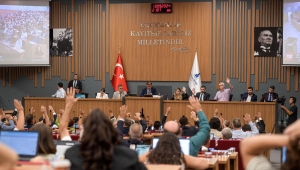 Başkan Tugay: Saygı ve bağlılıkla şehrimize hizmet edeceğiz