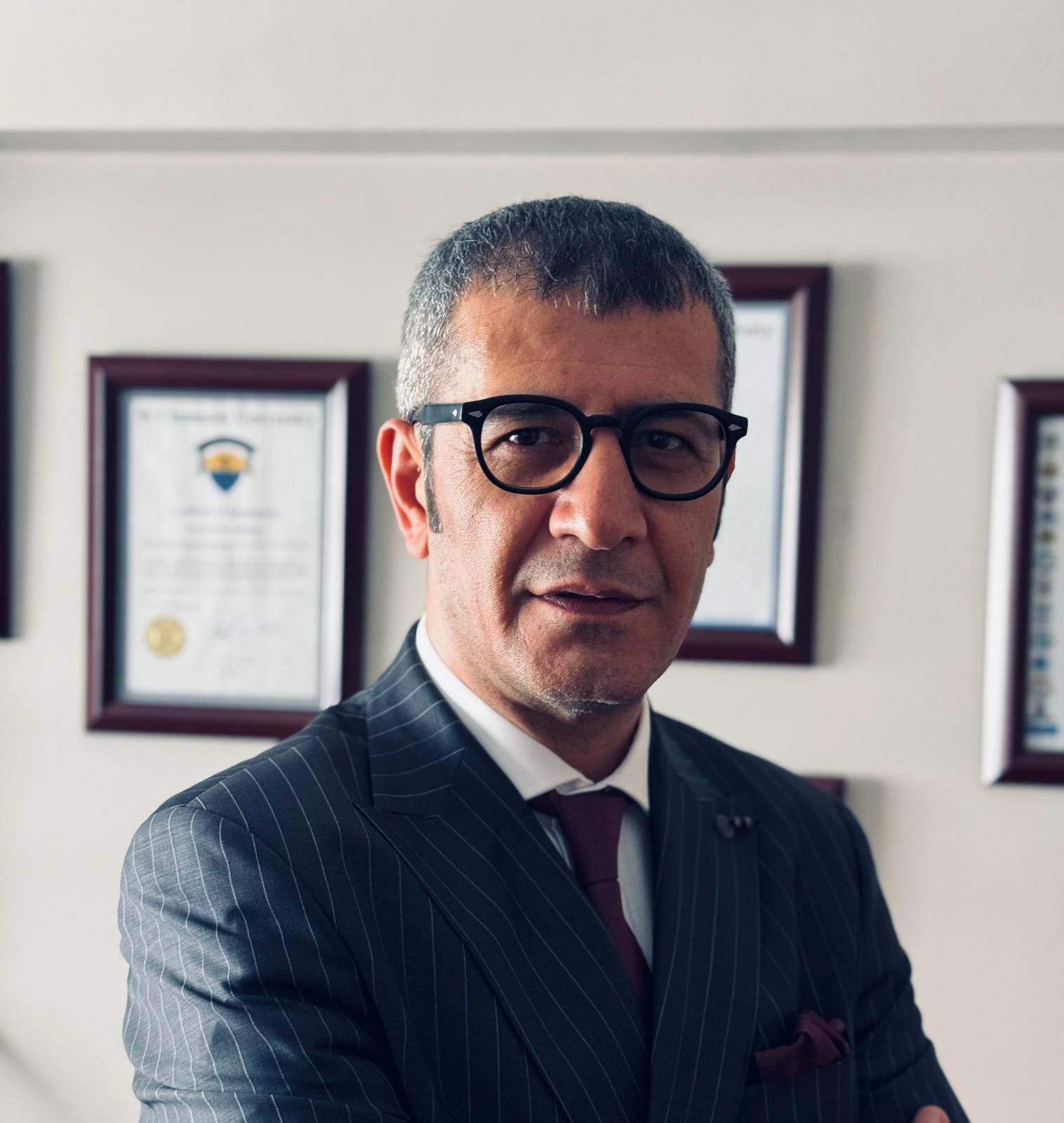 Prof. Dr. Kürşat Şahin YILDIRIMER' den Büyük Başarı: Yazdığı Kitap Tüm İnternet Kitapçılarında