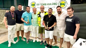 Es Tenis Kulübünden anlamlı turnuva