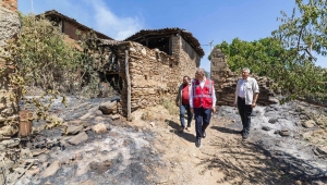 Başkan Tugay yanan köyler için İzmir dayanışmasının ateşini yaktı