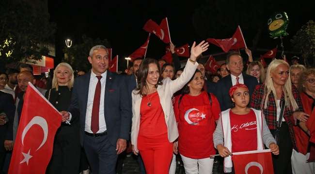 Karşıyaka 29 Ekim’de gelincik tarlasına dönüşecek! 