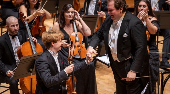 İzmir’de unutulmayacak bir klasik müzik gecesi