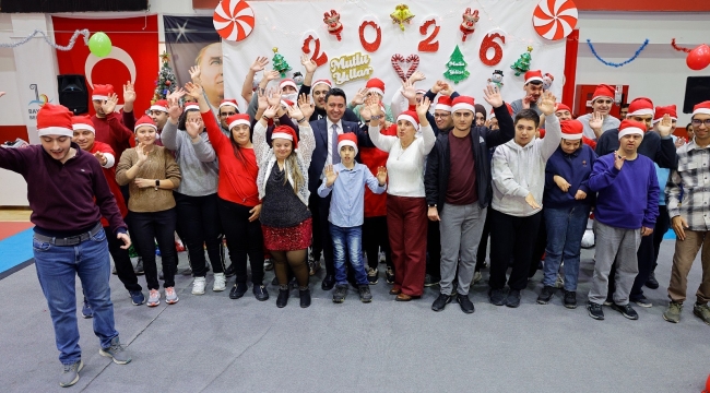  Bayraklı Belediyesi Özel Sporcularla 2026’yı Karşıladı