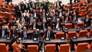 CHP'nin 'Meclis'i terk etmeme' eylemi 12. gününde: 'Tüm emeklileri eyleme davet ediyoruz!'