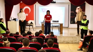 Bayraklı’da sıfır atık bilinci küçük yaşta başlıyor