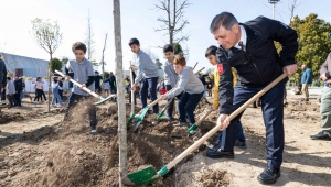 Beton söküldü, umut filizlendi