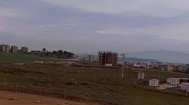İzmir'de 10 yıllık konut çilesi: Menemen’deki yüzlerce kişi bitmeyen projede mağdur