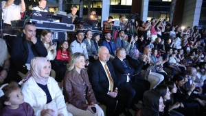 Üniversitelilerden Başkan Pehlivan'a sevgi seli