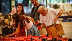 İzmir’in ömrü uzatan pazarı: Ekopazar İzmir