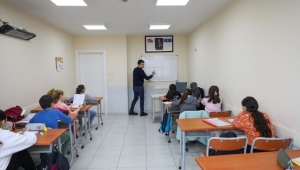 Buca Belediyesi’nden öğrencilere eğitim desteği