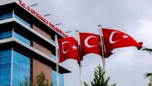 Bayraklı Belediyesi'ne operasyon. Eski başkan dahil 48 gözaltı kararı