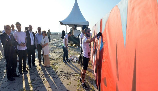 İzmir’de Bayram Sevinci
