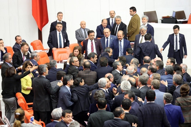 Hamza Dağ'dan 'altın vuruş