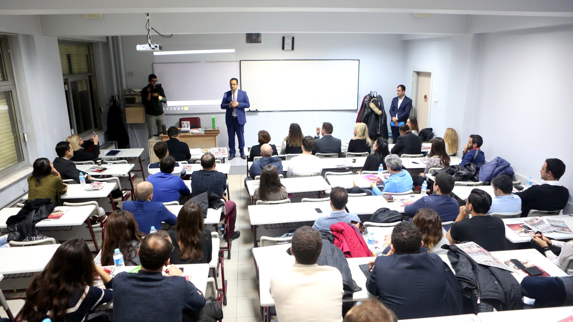 Bornova’da gençlerden alkışlanacak hareketler