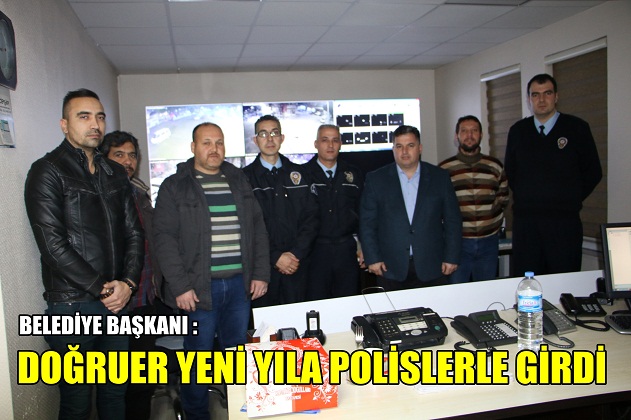BAŞKAN YENİ YILA POLİSLERLE GİRDİ