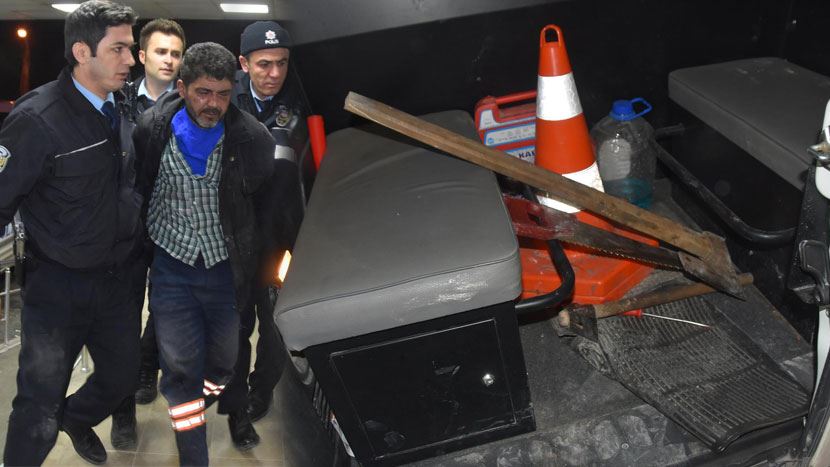 Çocuklarını eve almadı, gelen polislere de baltayla saldırdı