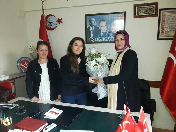 BAYRAKLI MHP’YE YILDIZ YAĞDI