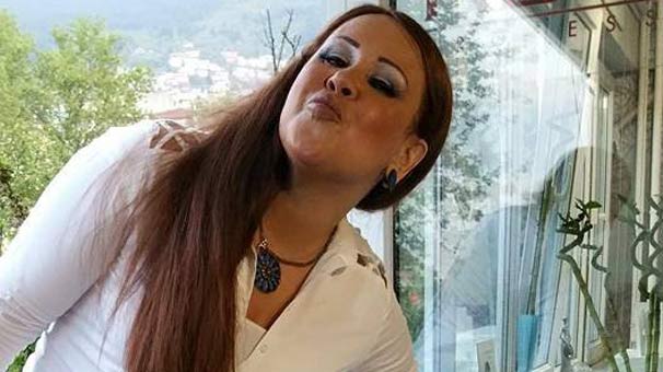 'Ponzi Arzu' işbaşında, kurbanları ile böyle fotoğraf çektirmiş