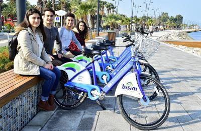 İzmir’de pedal devrimi