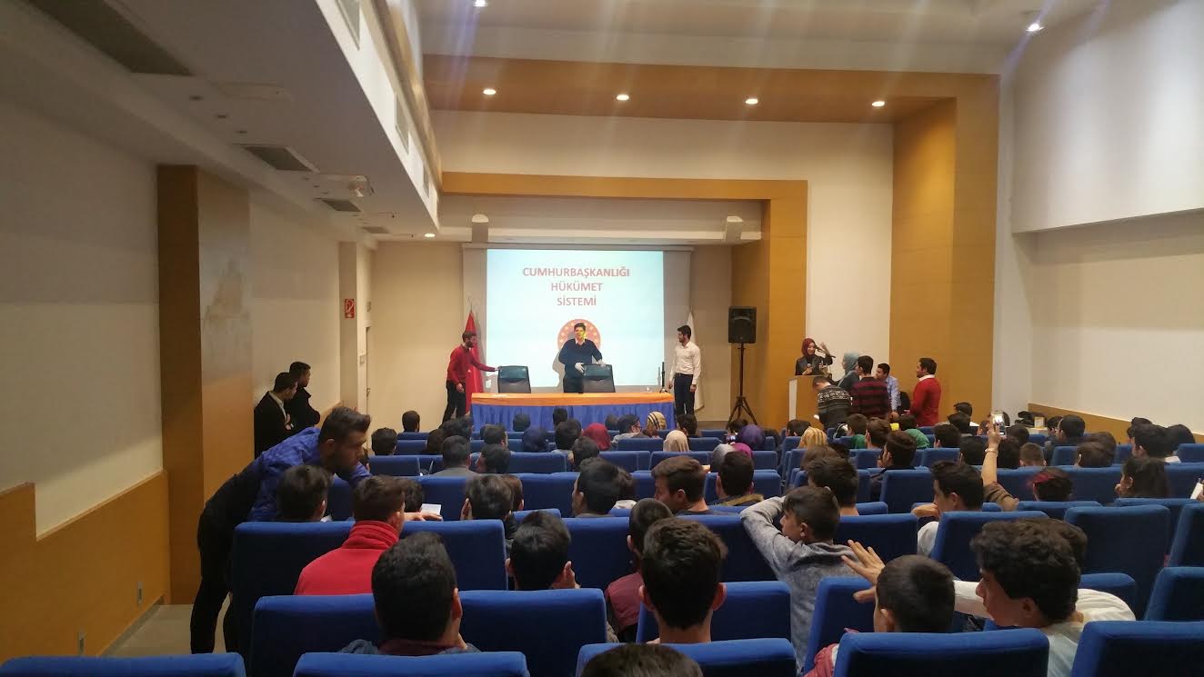 AK Gençlik’ten 7/24 Mesai