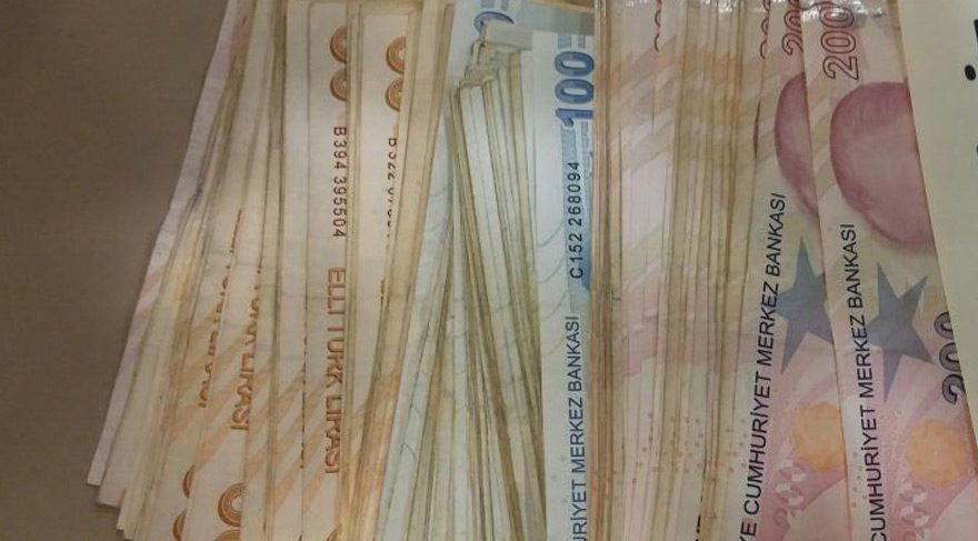 Süpermarkette 13 bin TL’yi kaybeden müşteri aranıyor