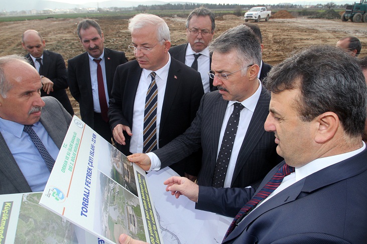 ‘’DSİ Genel Müdürü Acu İzmir Fetrek Çayında İncelemede Bulundu’’