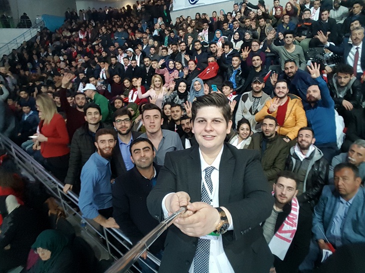 Referandum Startına AK Gençler Damga Vurdu