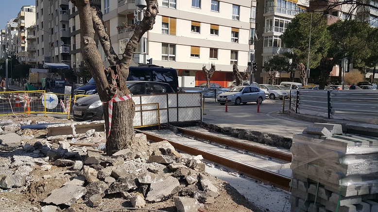  TRAMVAY PROJESİ BECERİKSİZLİĞİN KURBANI OLDU!
