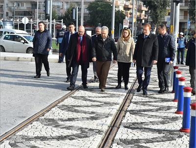 Adım adım tramvay