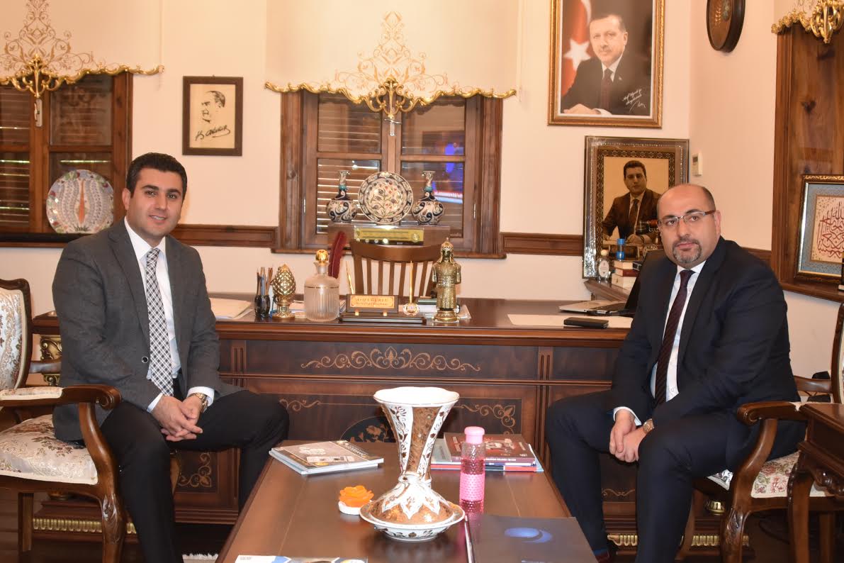 rnGENELSEKRETER BUĞRA’DAN BAŞKAN UĞURLU’YA ZİYARET