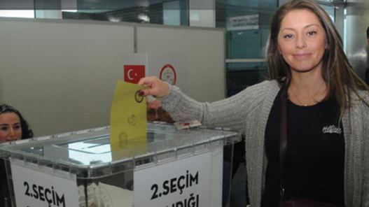 Yurt dışında ve gümrüklerde kullanılan oy sayısında patlama