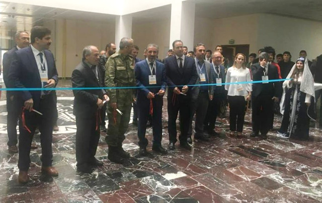 Ardahan Üniversitesinde 'Kafkaslardan Anadolu'ya Şiir Şair ve Aşık Günleri