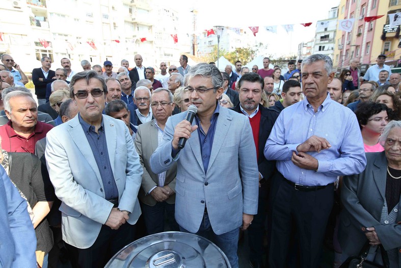 Aşure Kazanı 'Dostluk' İçin Kaynadı