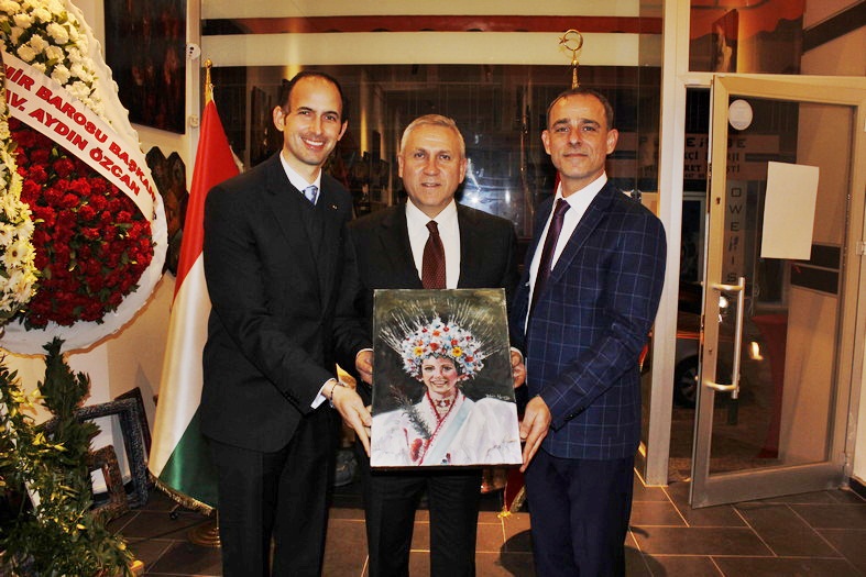 İzmir Macar Dostluk Derneği Karşıyaka'da açıldı