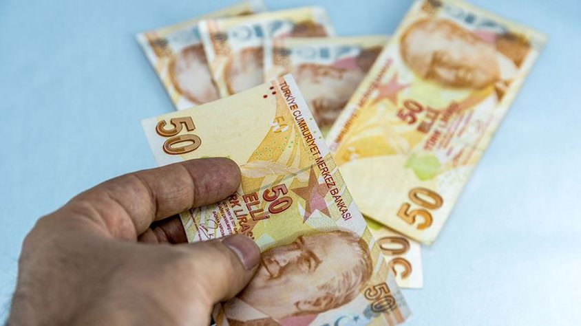 Emekliye 2 bin 62 lira!