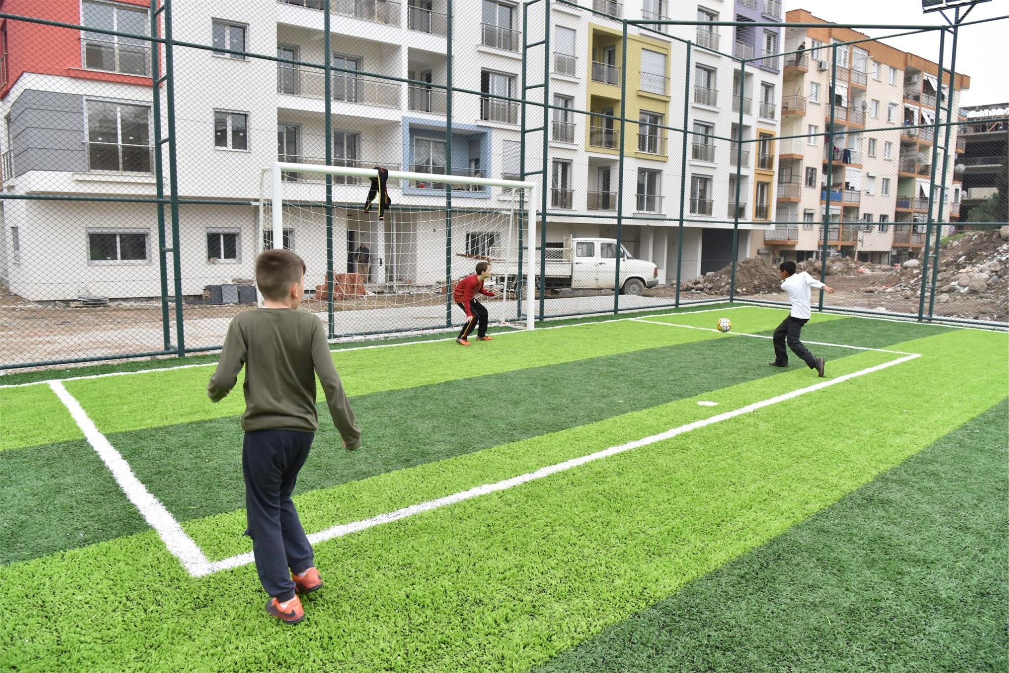 Bornova Belediyesi ilçeye 4.3 dönümlük yeni bir park daha kazandırıyor